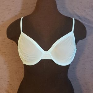 🐞 Calvin Klein | Baby blue bra | Size 36b